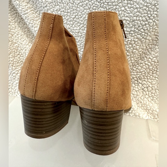 Old Navy Faux-Suede Western Ankle Boots Size 8 - Picture 2 of 5